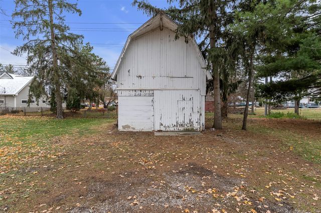 56733 Grand River Avenue, New Hudson, MI 48165