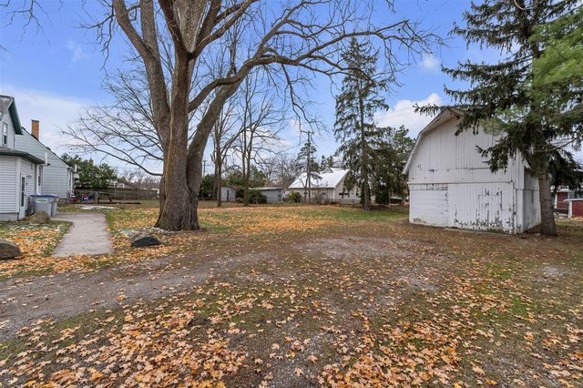 56733 Grand River Avenue, New Hudson, MI 48165