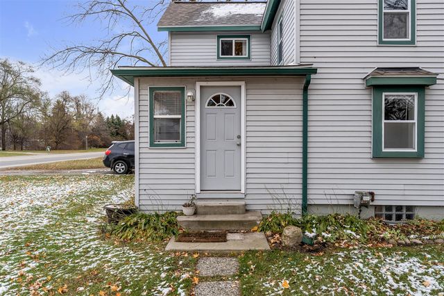 56733 Grand River Avenue, New Hudson, MI 48165