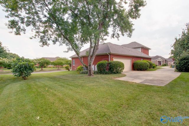 3017 Brunswick Circle, Hampton Cove, AL 35763