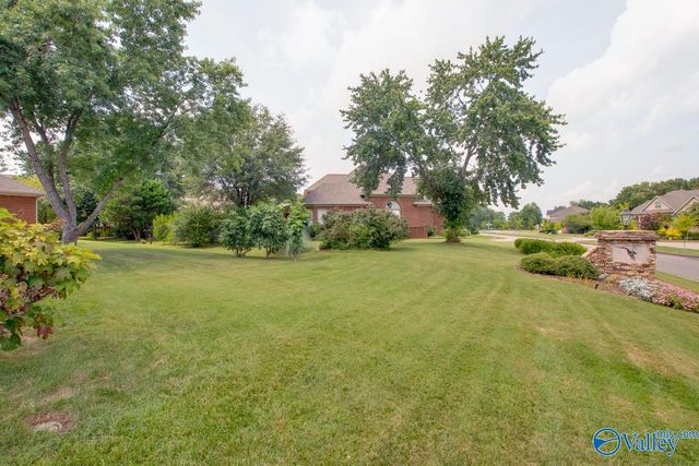 3017 Brunswick Circle, Hampton Cove, AL 35763