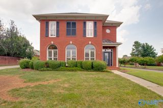 3017 Brunswick Circle, Hampton Cove, AL 35763