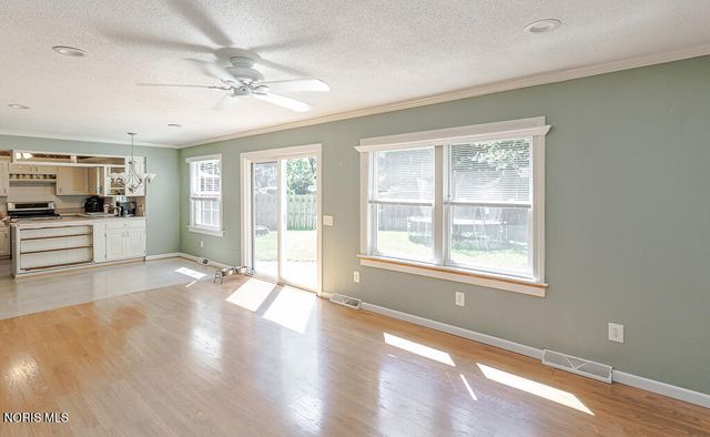 888 Bexley Drive, Perrysburg, OH 43551