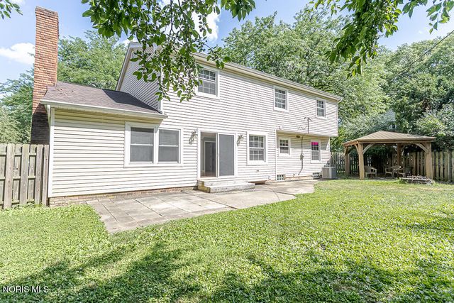 888 Bexley Drive, Perrysburg, OH 43551