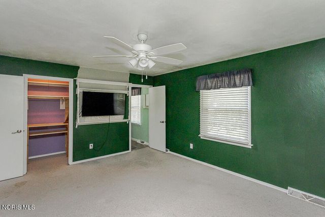 888 Bexley Drive, Perrysburg, OH 43551