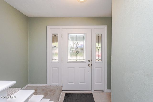 888 Bexley Drive, Perrysburg, OH 43551