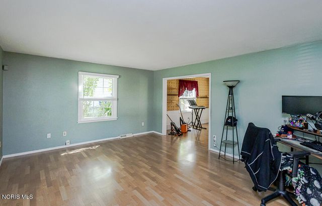 888 Bexley Drive, Perrysburg, OH 43551