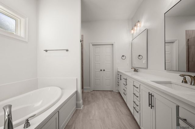 14427 Spalding Way, Baton Rouge, LA 70817