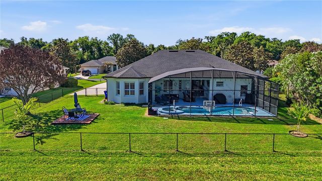 1910 SIR LANCELOT CIRCLE, St Cloud, FL 34772