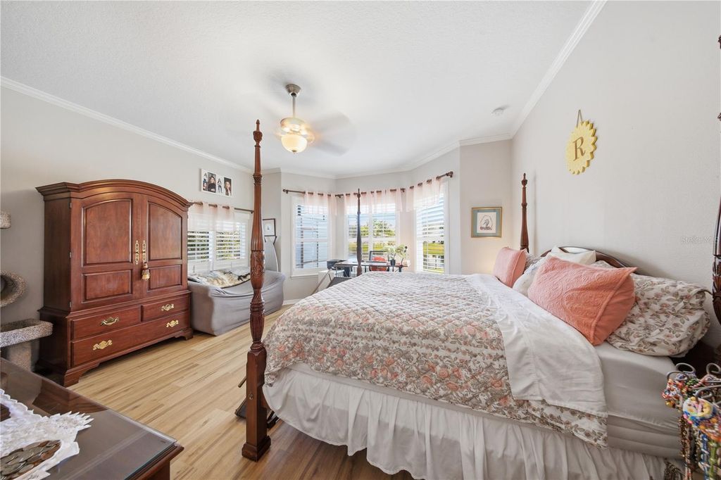 Image 29 of property listing at 1910 SIR LANCELOT CIRCLE, St Cloud, FL 34772