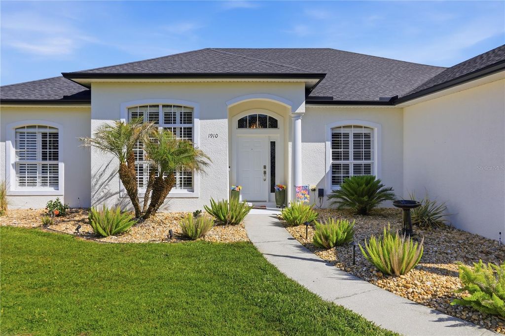 Image 57 of property listing at 1910 SIR LANCELOT CIRCLE, St Cloud, FL 34772
