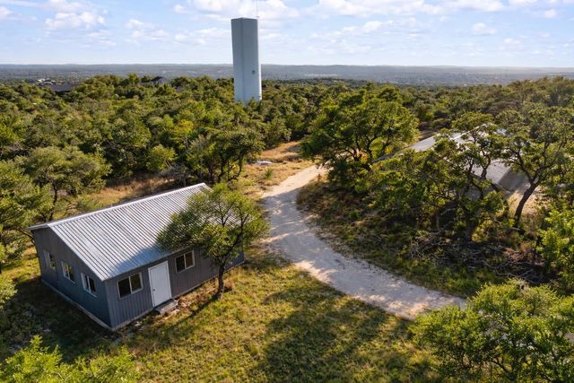520 Harmon Hills CV, Dripping Springs, TX 78620
