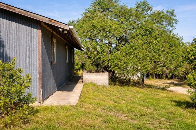 520 Harmon Hills CV, Dripping Springs, TX 78620