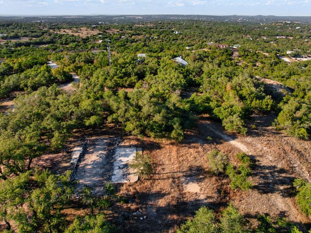 520 Harmon Hills CV, Dripping Springs, TX 78620