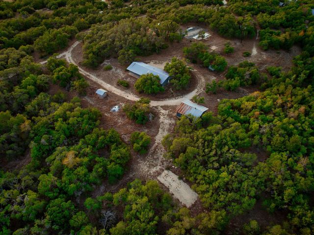 520 Harmon Hills CV, Dripping Springs, TX 78620