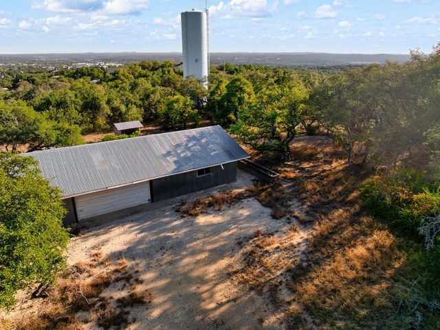 520 Harmon Hills CV, Dripping Springs, TX 78620