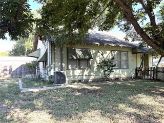601 Clearfork ST, Lockhart, TX 78644