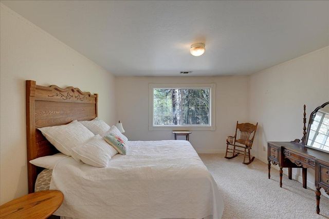 2125 Dream Pl, Auburn, CA 95602