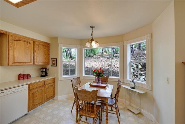 2125 Dream Pl, Auburn, CA 95602