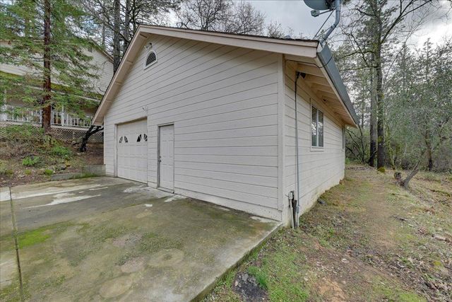 2125 Dream Pl, Auburn, CA 95602