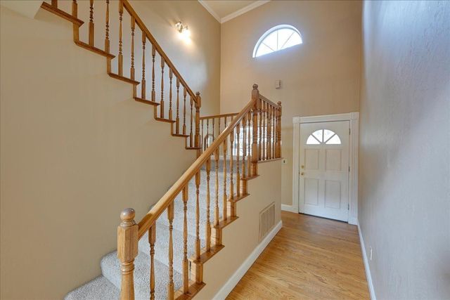 2125 Dream Pl, Auburn, CA 95602