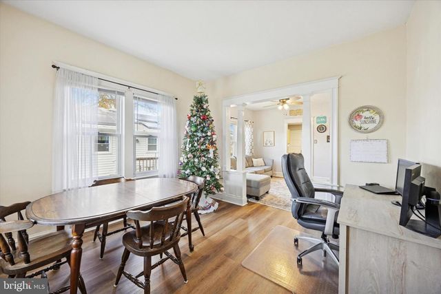 115 S FORKLANDING RD, Maple Shade, NJ 08052