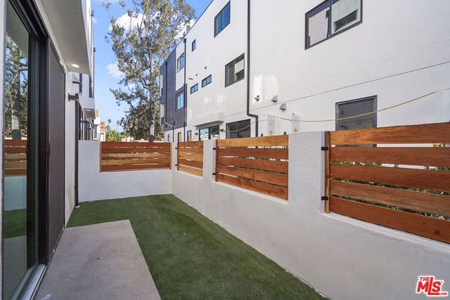 839 N Mccadden Pl C, Los Angeles, CA 90038