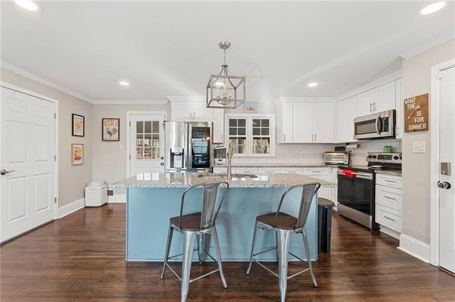 5804 Reinhardt College Parkway, Waleska, GA 30183