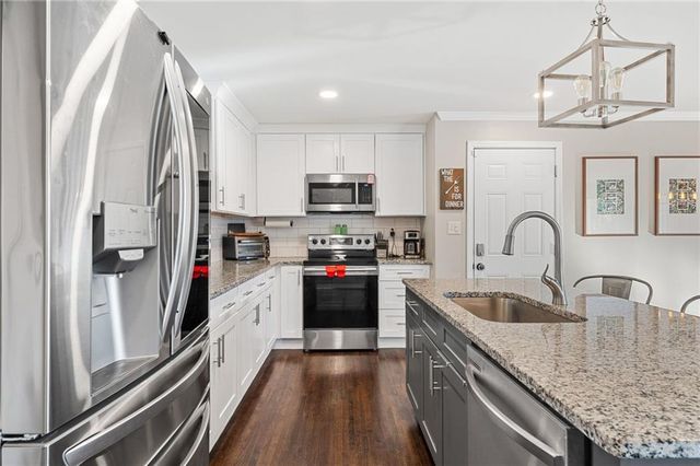 5804 Reinhardt College Parkway, Waleska, GA 30183