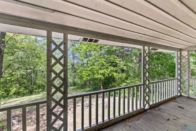 1302 Hillwood Drive, Guntersville, AL 35976