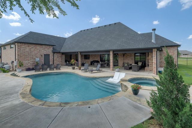 2418 NW 223rd Street, Edmond, OK 73025
