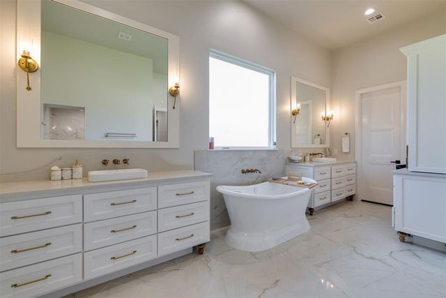 2418 NW 223rd Street, Edmond, OK 73025
