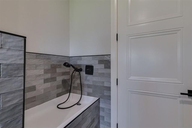 2418 NW 223rd Street, Edmond, OK 73025