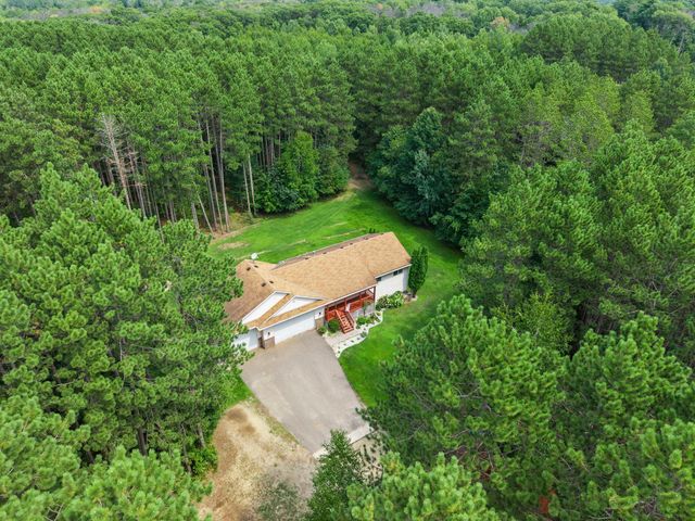 3089 320th Avenue NW, Cambridge, MN 55008