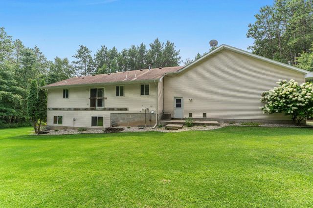 3089 320th Avenue NW, Cambridge, MN 55008