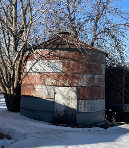 15592 720th Avenue, Albert Lea, MN 56007