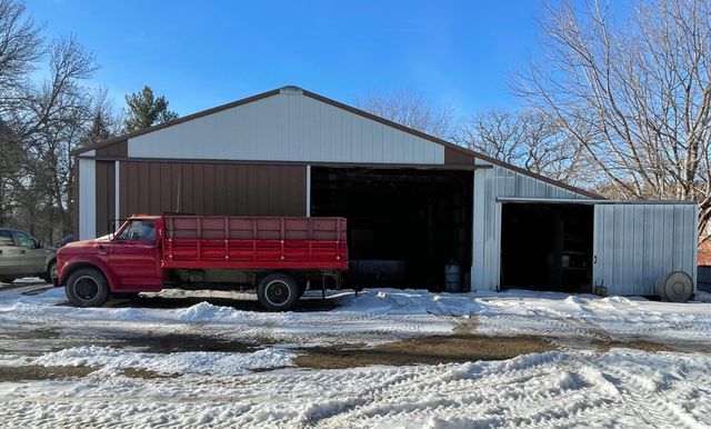 15592 720th Avenue, Albert Lea, MN 56007