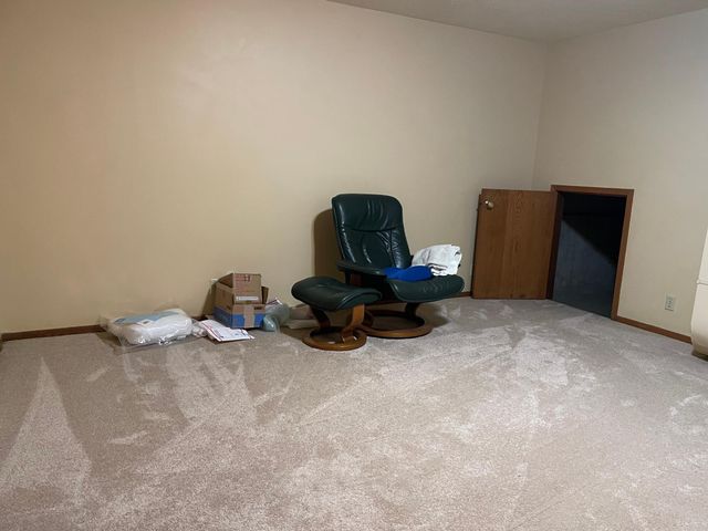 15592 720th Avenue, Albert Lea, MN 56007