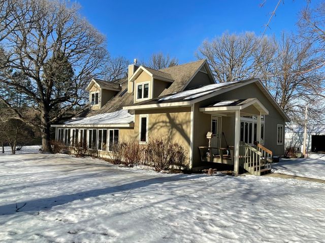 15592 720th Avenue, Albert Lea, MN 56007