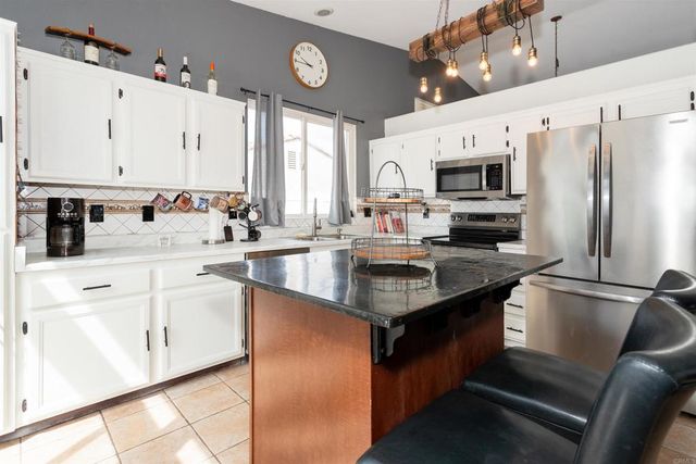 32599 Strigel Court, Temecula, CA 92592