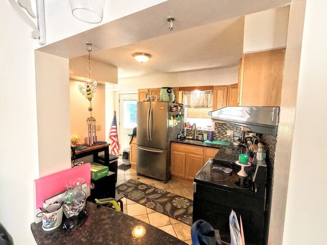 45.5 Aborn St. 2, Peabody, MA 01960