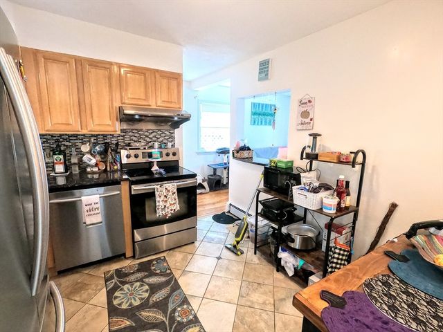 45.5 Aborn St. 2, Peabody, MA 01960