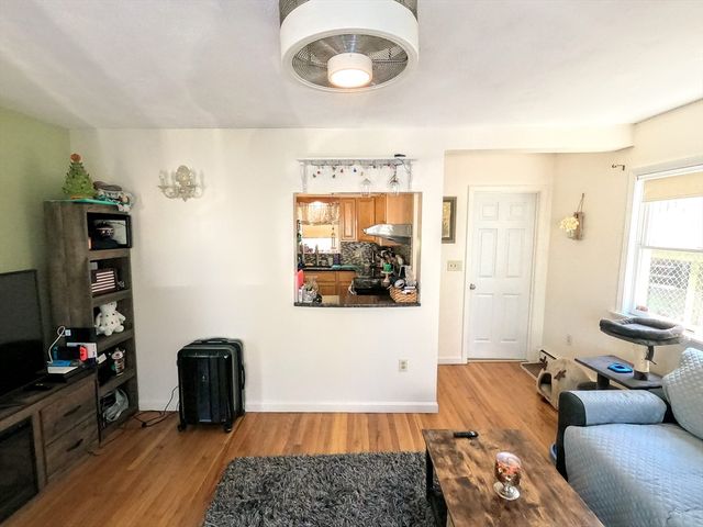 45.5 Aborn St. 2, Peabody, MA 01960