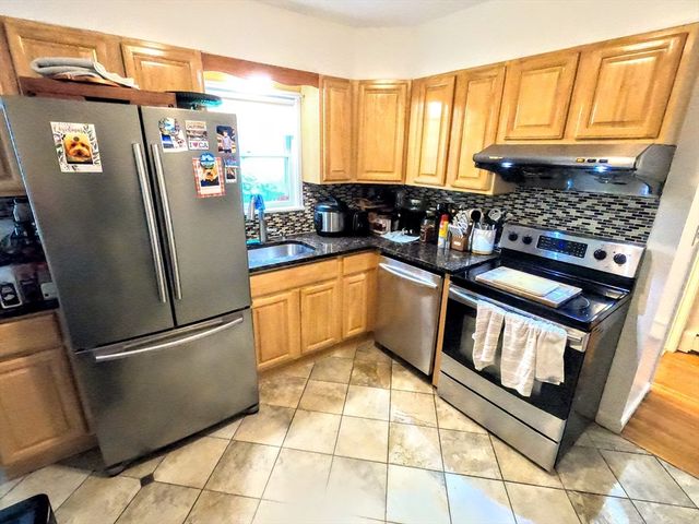 45.5 Aborn St. 2, Peabody, MA 01960
