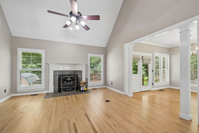 3422 Red Oak Trl, Murfreesboro, TN 37130