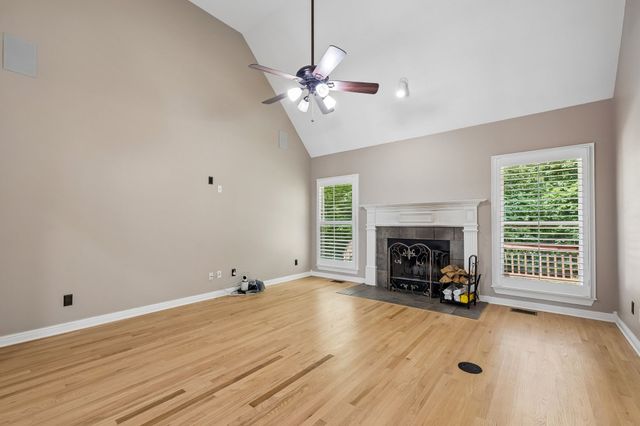 3422 Red Oak Trl, Murfreesboro, TN 37130