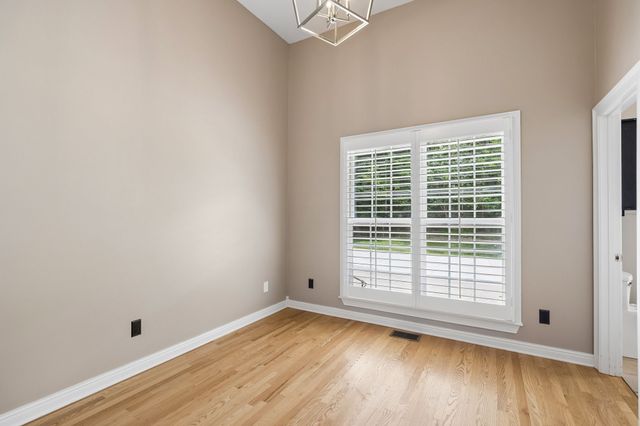 3422 Red Oak Trl, Murfreesboro, TN 37130
