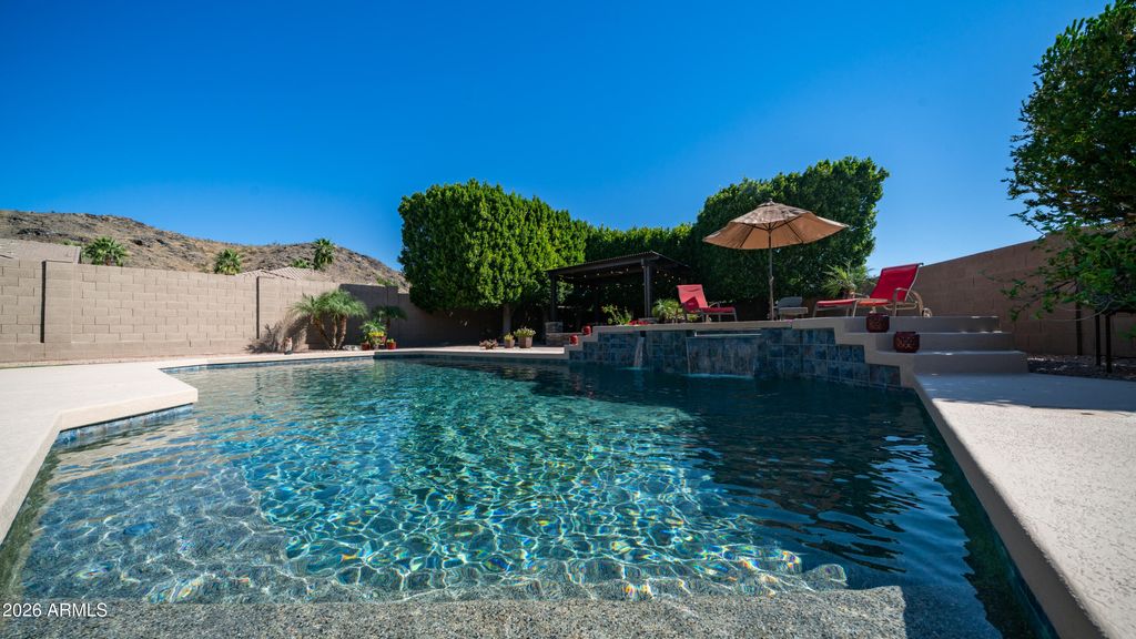 Image 37 of property listing at 15405 S 4th Avenue, Phoenix, AZ 85045