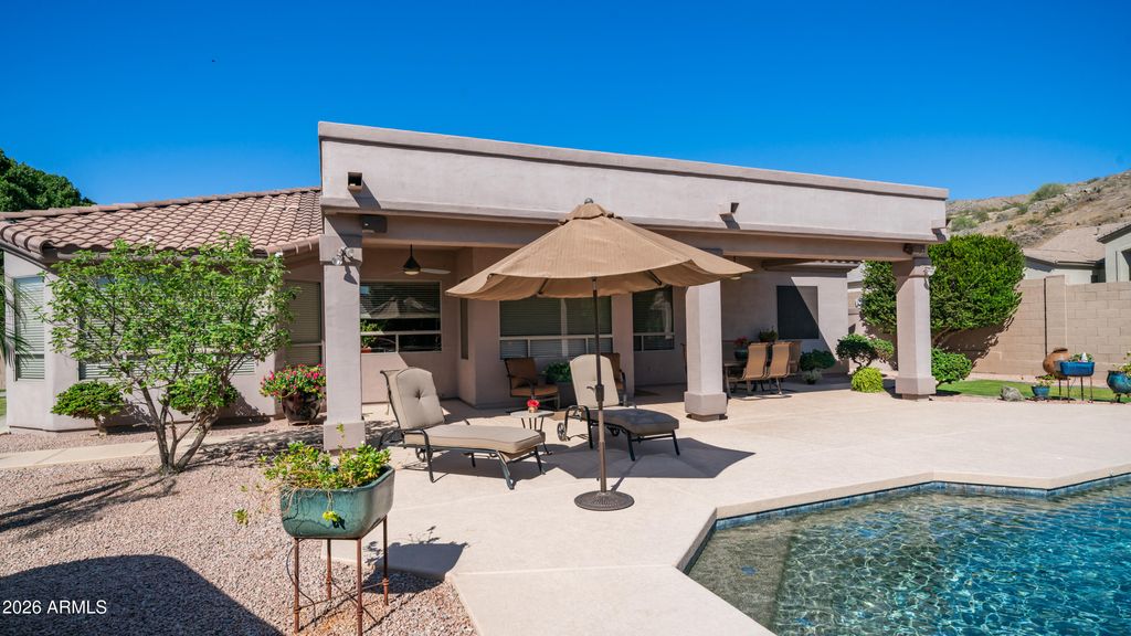 Image 39 of property listing at 15405 S 4th Avenue, Phoenix, AZ 85045