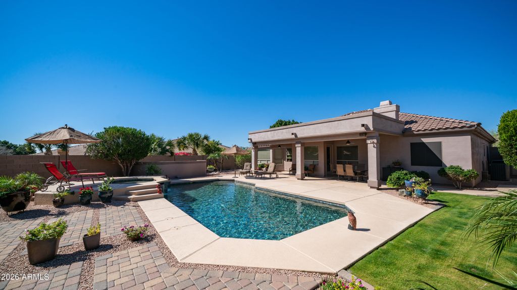 Image 42 of property listing at 15405 S 4th Avenue, Phoenix, AZ 85045